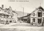 cour-interieure-des-usines